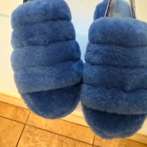 UGG Vibrant Blue Plush Slippers - Picture 3 of 5